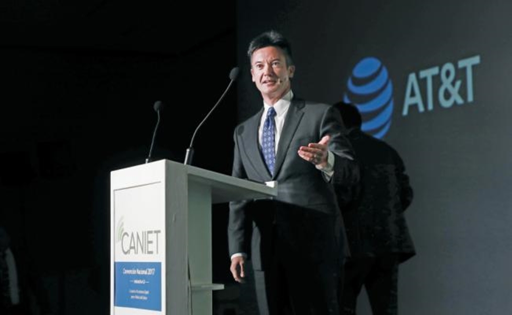 AT&T accepts merger conditions with Time Warner