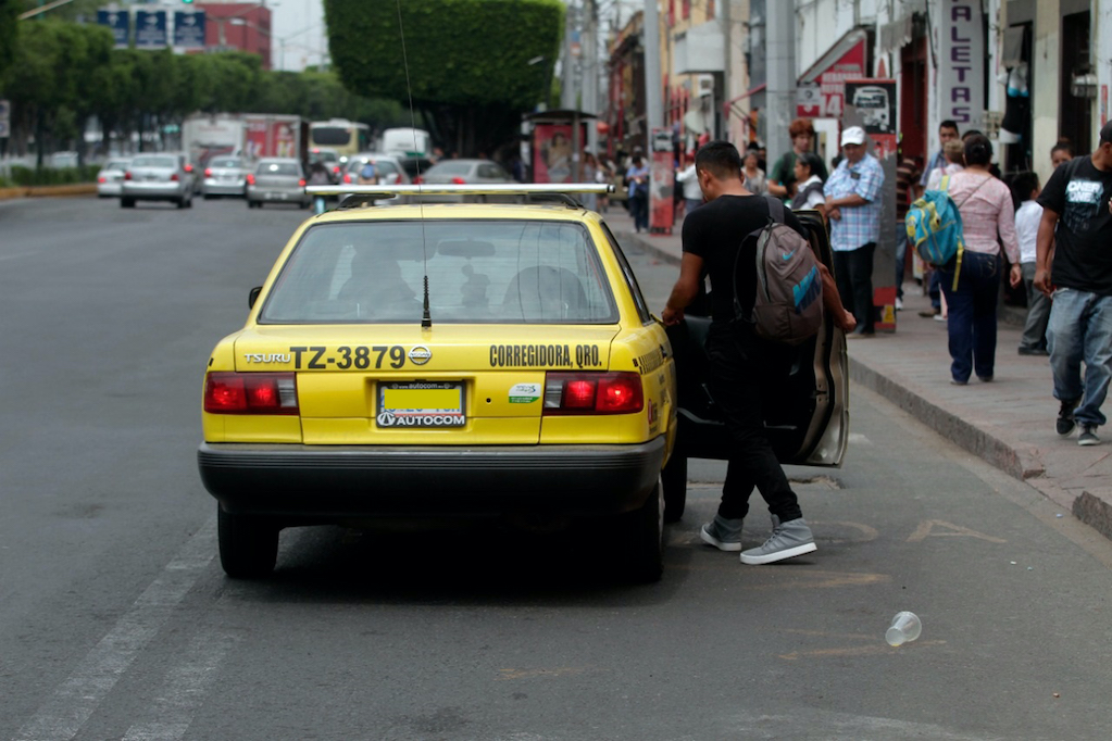 Ya son legales los "taxis colectivos" o "de ruta" en Querétaro 
