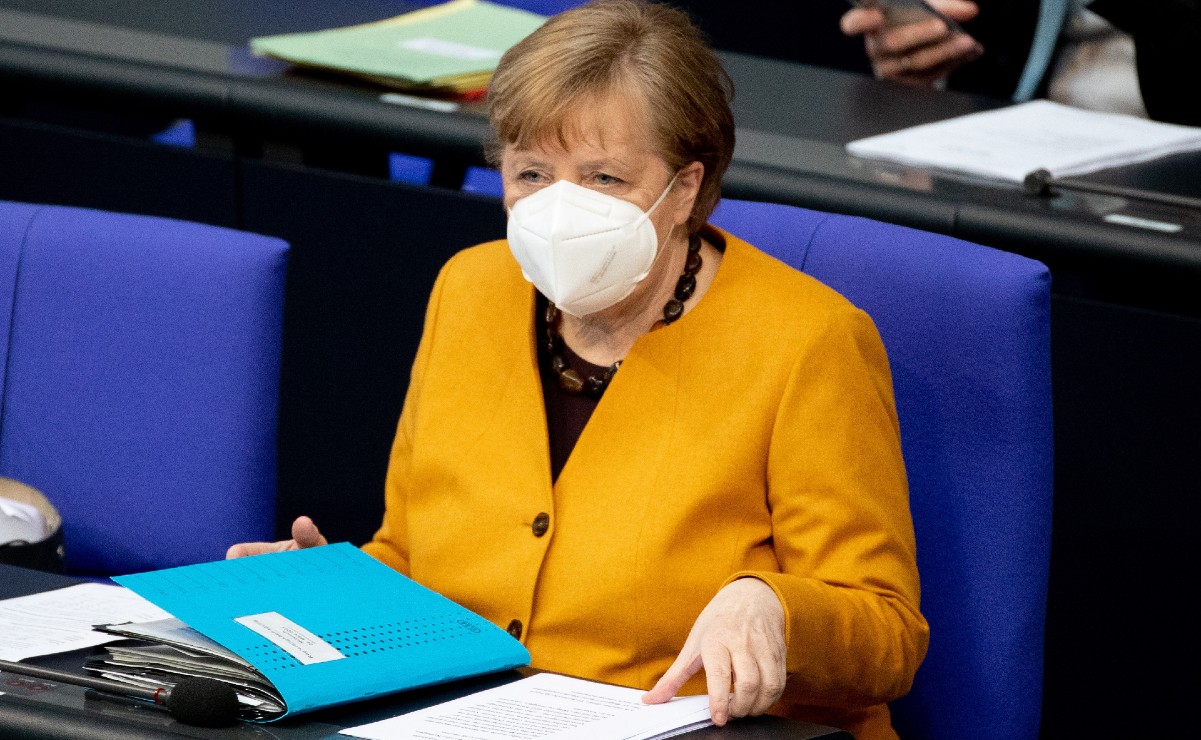 Merkel cancela plan antiCovid para Semana Santa; dice que fue "error" suyo