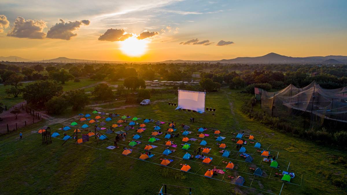 Cuánto cuesta la entrada al cine camping en Teotihuacán