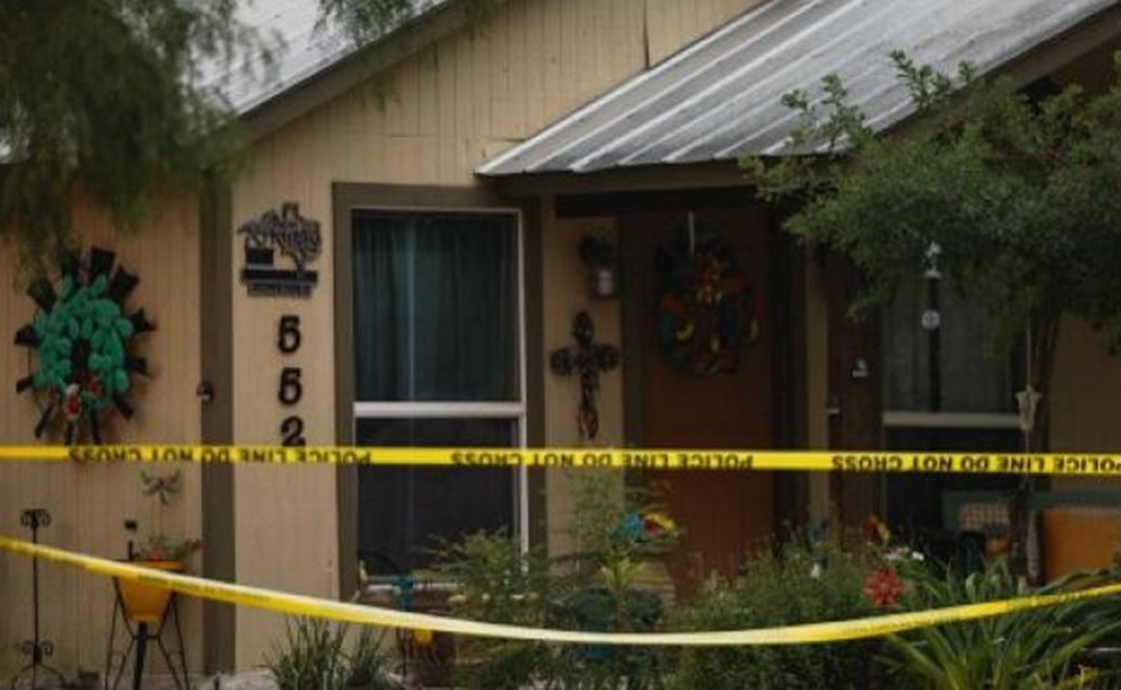 Abuelo del tirador de primaria de Texas describe cómo quedó la casa donde el joven disparó a "Doña Celi"