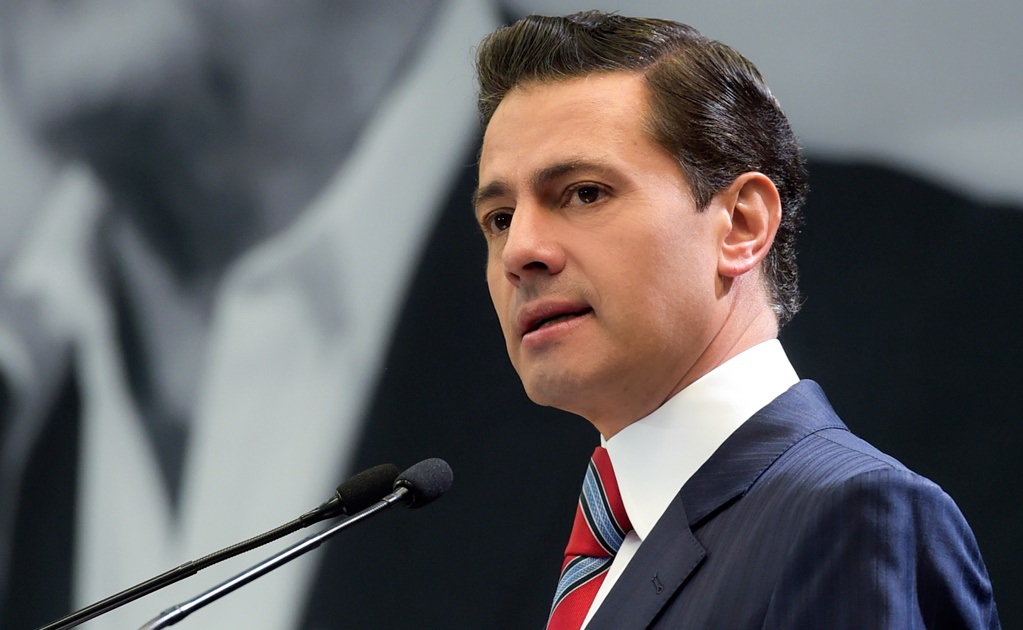 IMSS, en números negros y con financiamiento hasta 2030: Peña Nieto