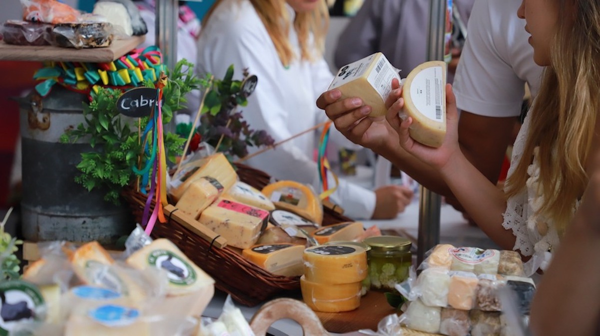 Paseos de queso y vino. Promueven en la CDMX los recorridos turísticos de Querétaro 