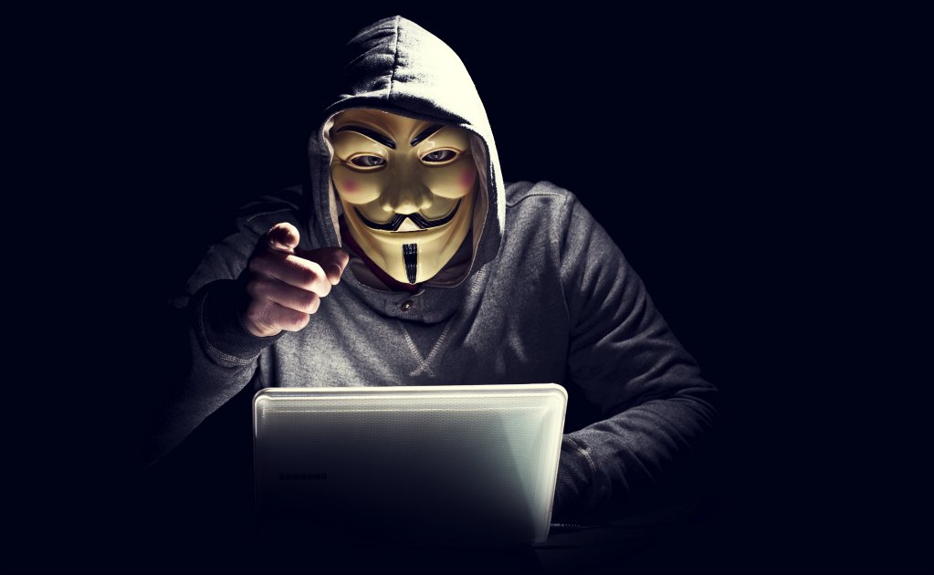 Anonymous declara “guerra total” contra Trump