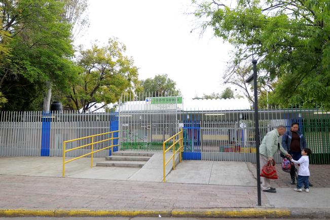 Descartan agentes ajenos en muerte de niña en escuela