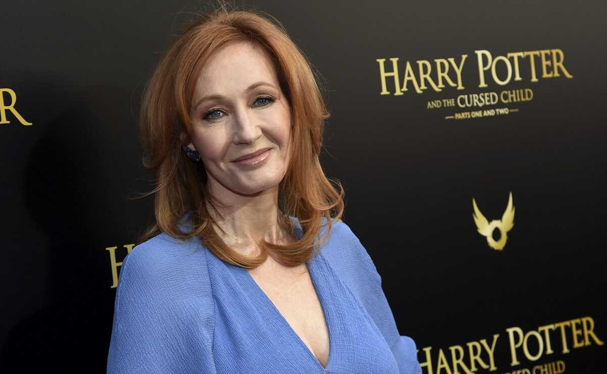 Escuela inglesa rebautiza edificio llamado en honor a J.K. Rowling