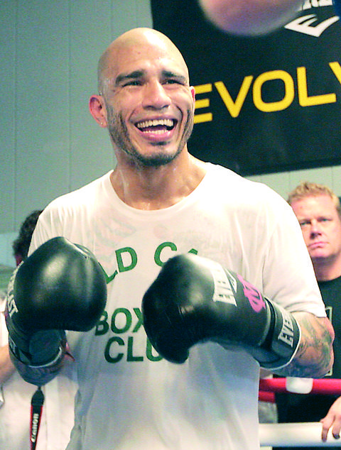 Cotto resta importancia a su edad