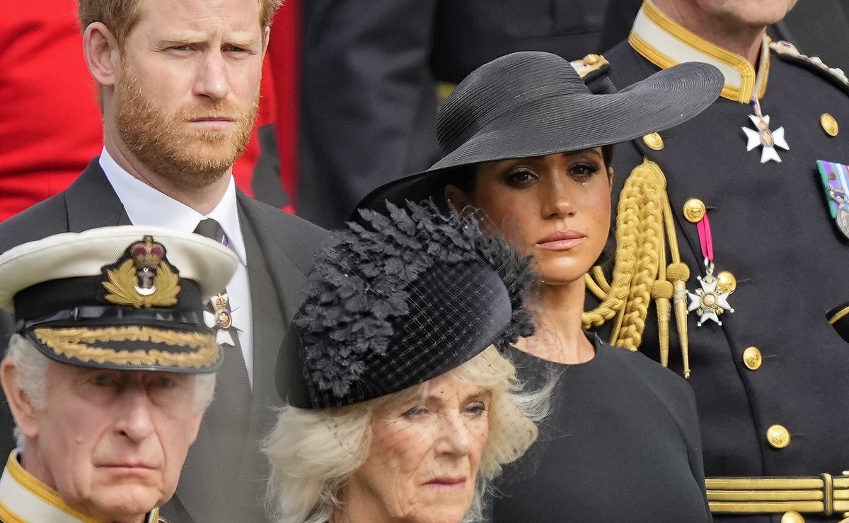 ¿Por vergüenza? Reportan que Meghan Markle no irá a la coronación del rey Carlos III con Harry