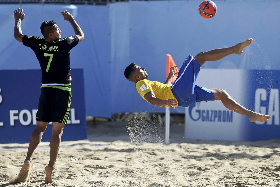 Brasil le pega al Tri en el Mundial de Playa 2015