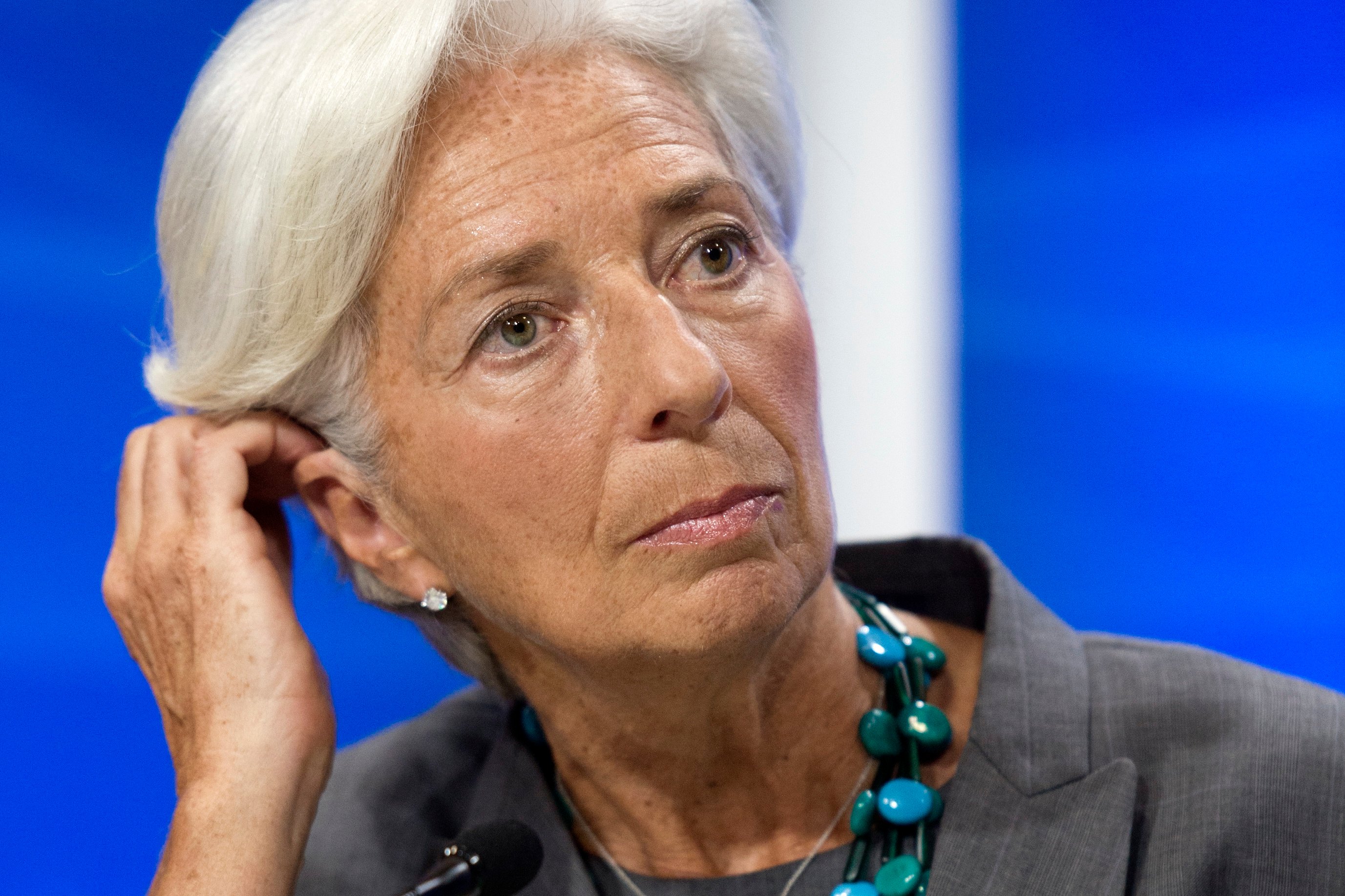 Directora del FMI enfrenta juicio por negligencia en Francia