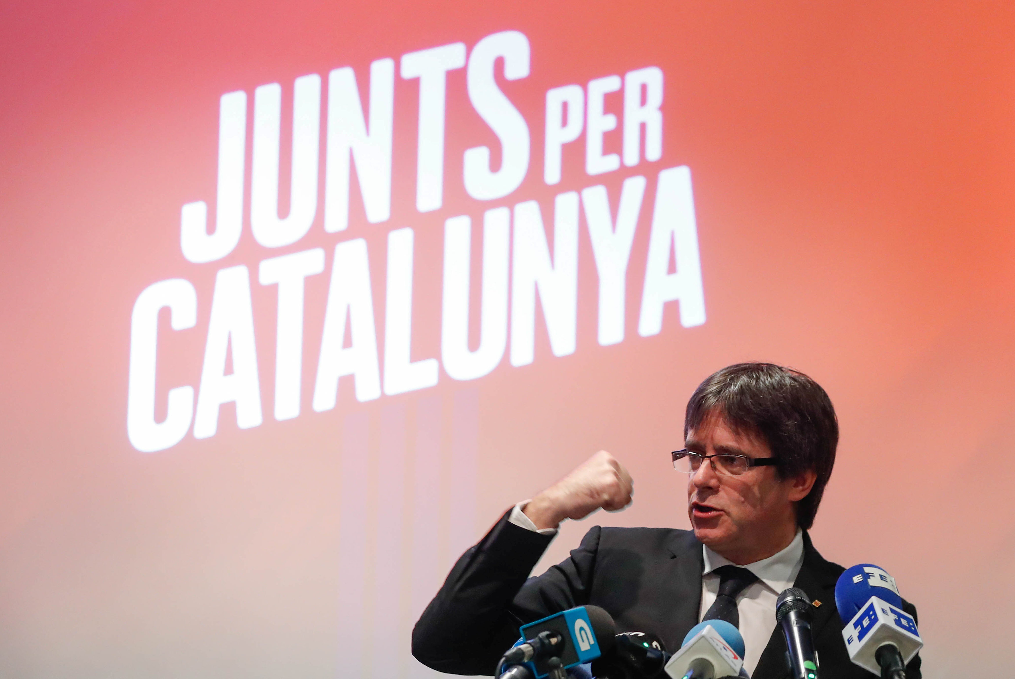 Puigdemont llama a ratificar "voluntad" independentista en elecciones catalanas