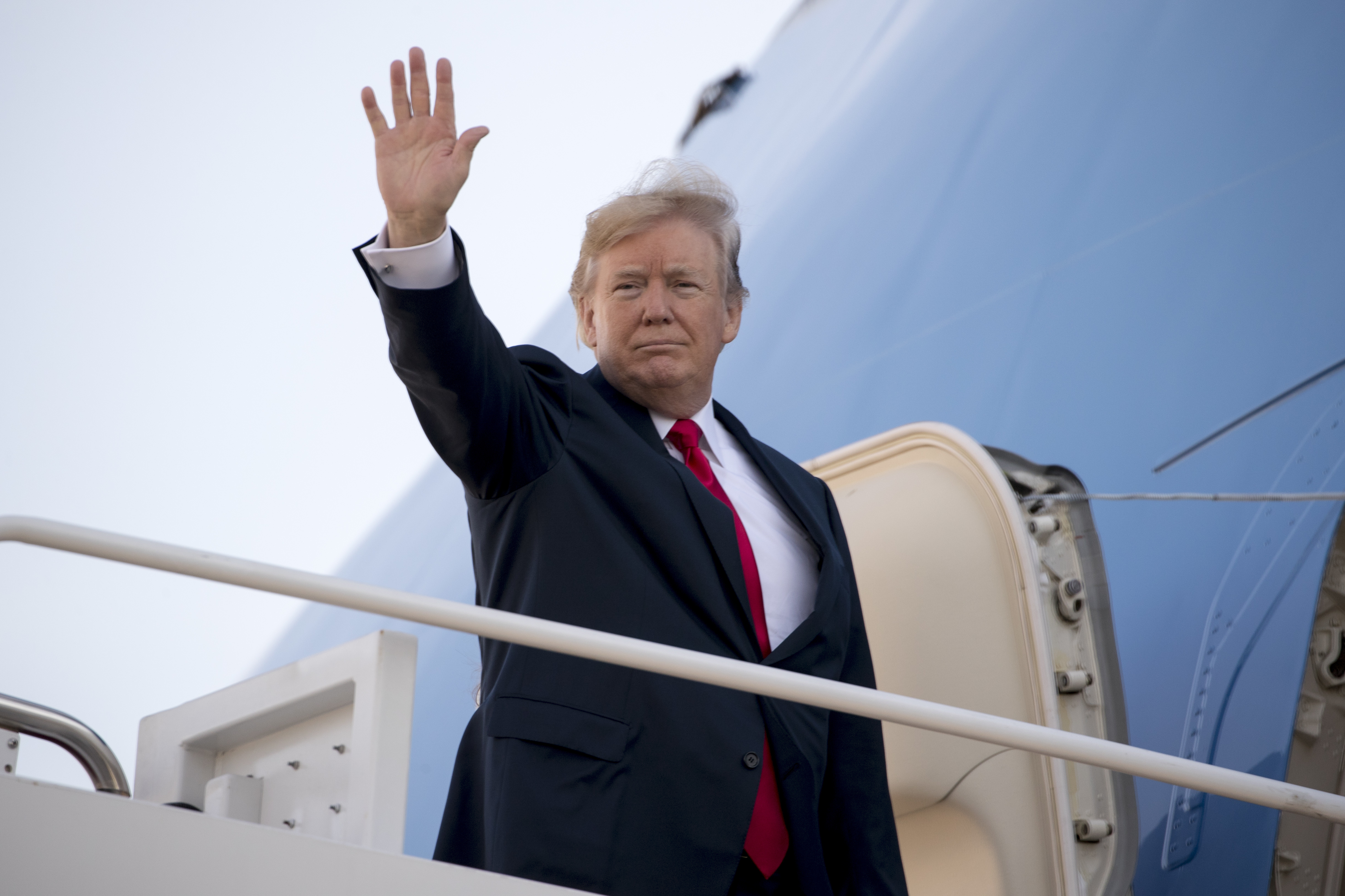Trump inicia su primera gira por Asia; se centrará en comercio y Norcorea