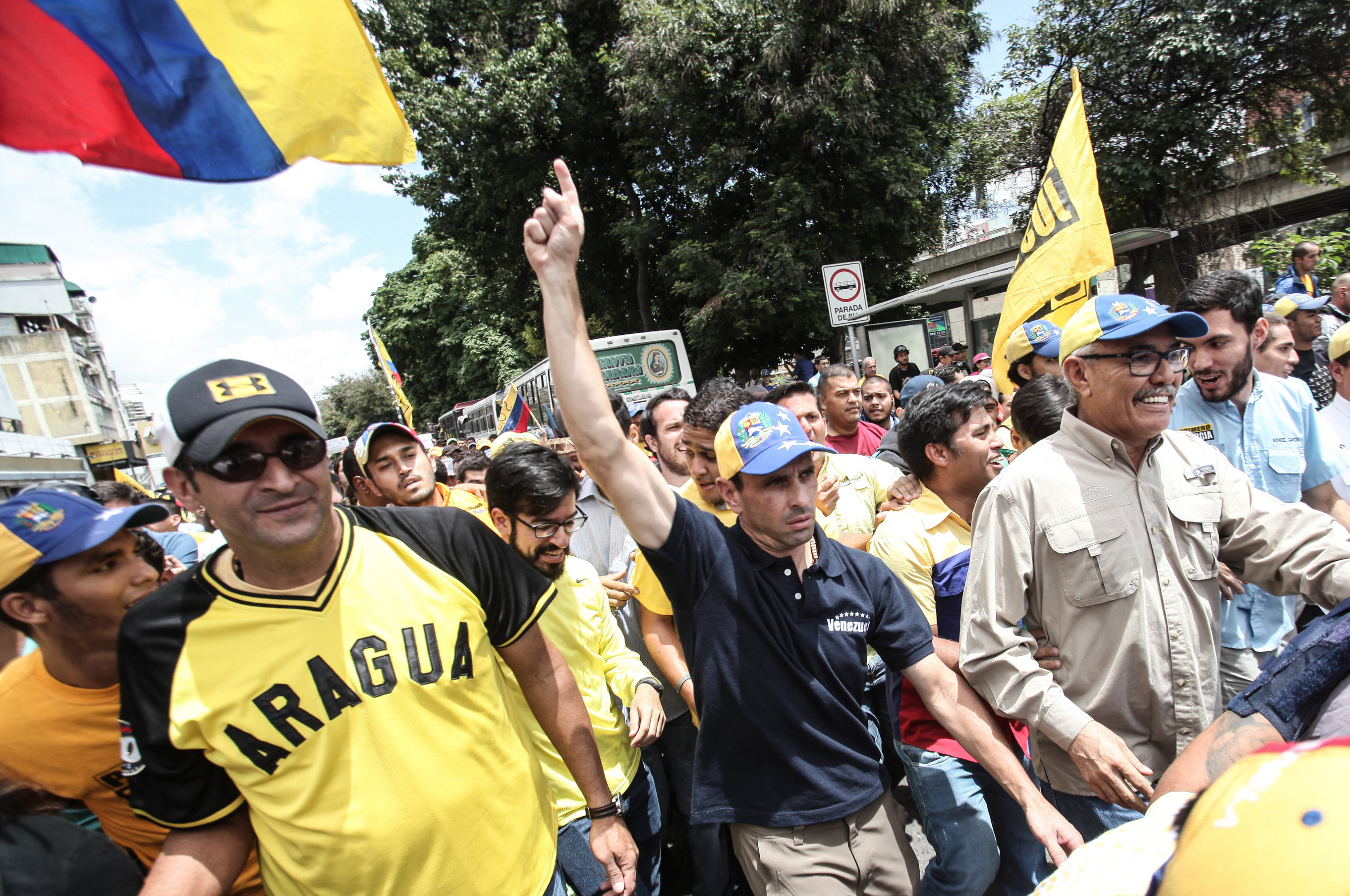Oposición venezolana llama a marchar por revocatorio