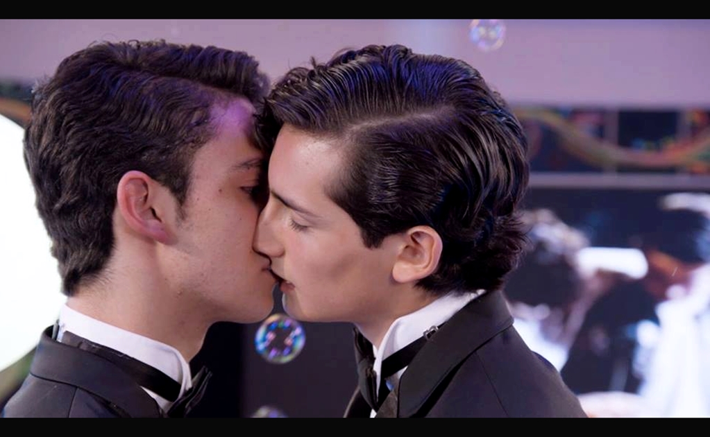 Mexico’s gay love story “Aristemo” faces discrimination in some cities