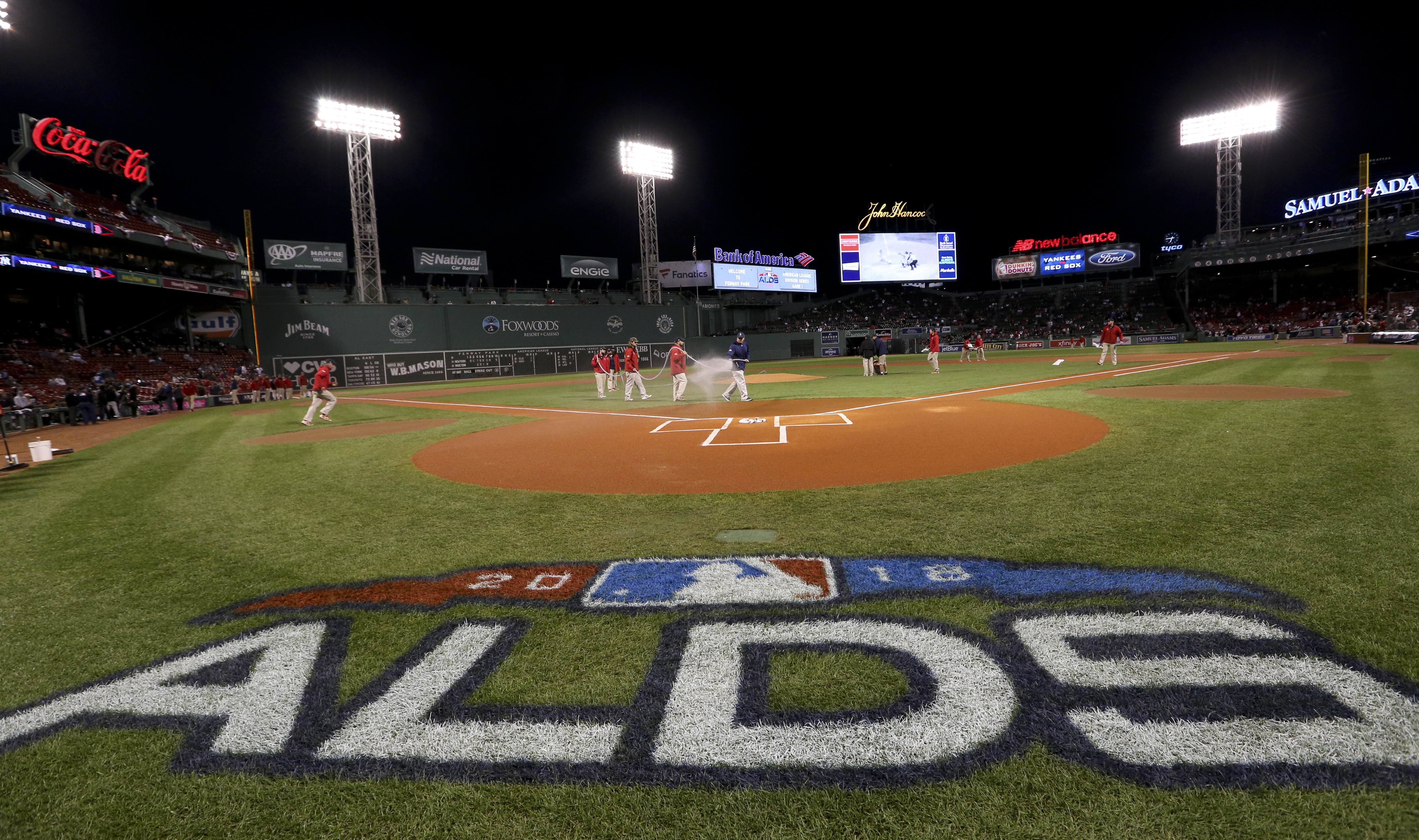Red Sox y Yankees, el primer juego de la Serie Divisional 