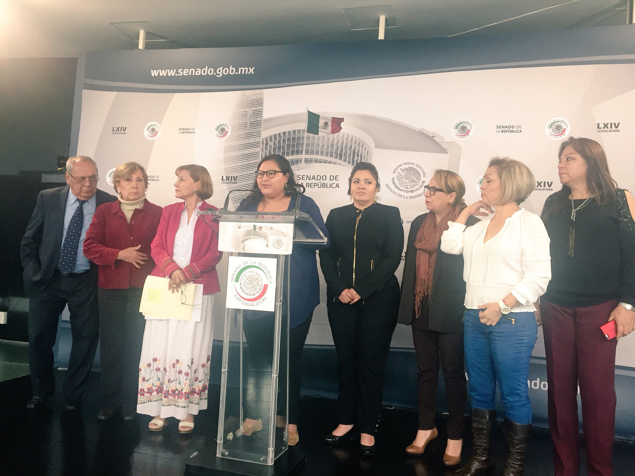 Padres de los 43 buscan que AMLO establezca características de Comisión ...