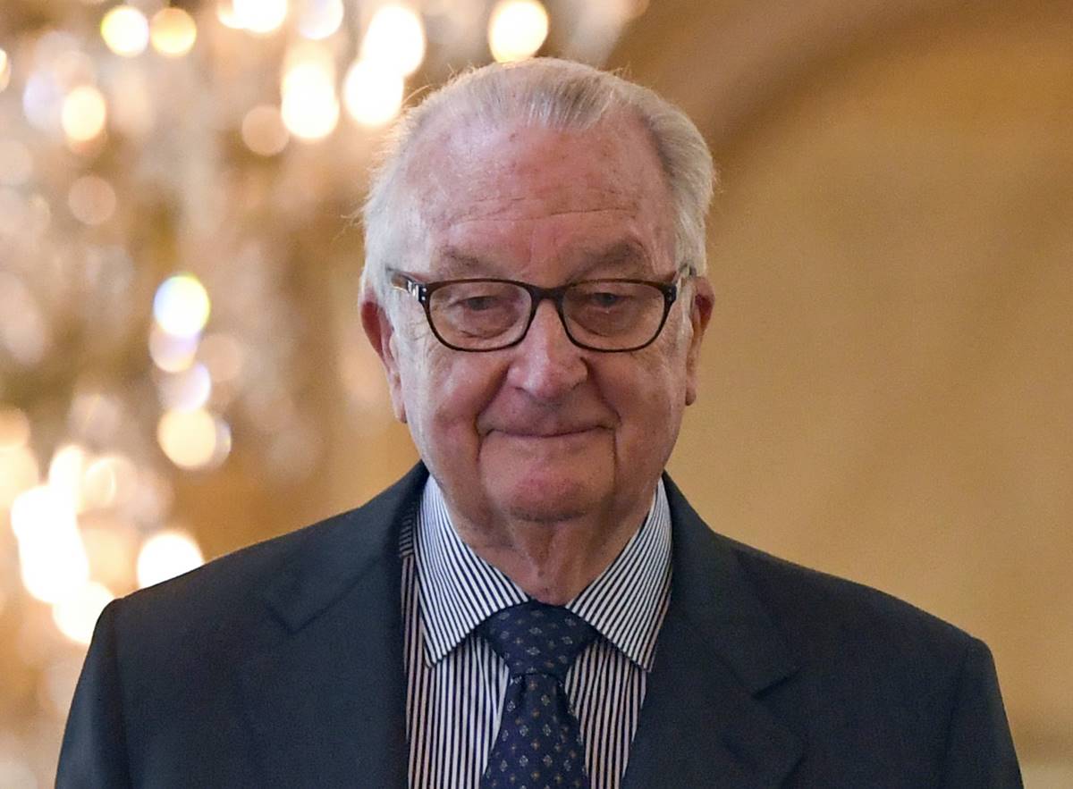 El rey Alberto II de Bélgica es hospitalizado por deshidratación