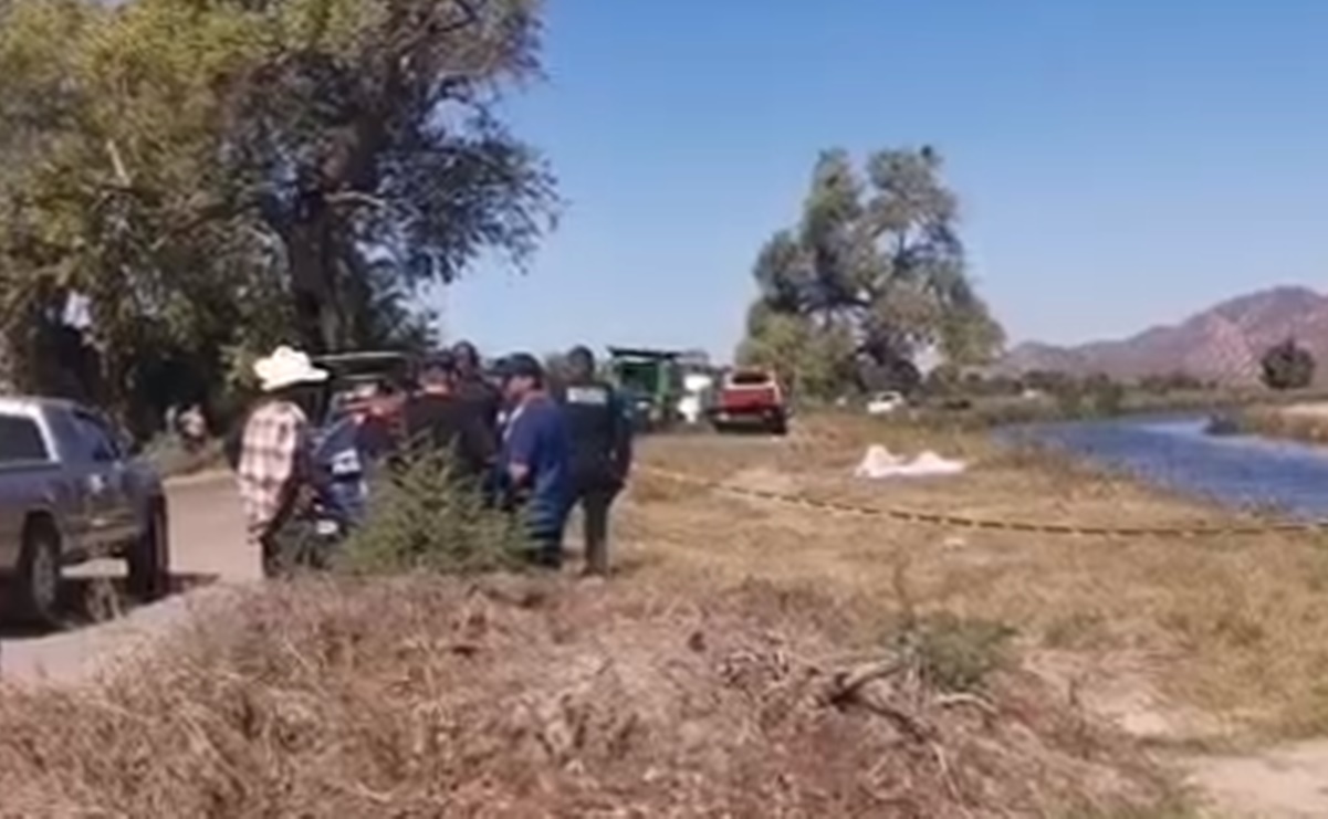 Mueren 2 jovencitas al caer con todo y vehículo a un canal hidráulico en Ahome, Sinaloa