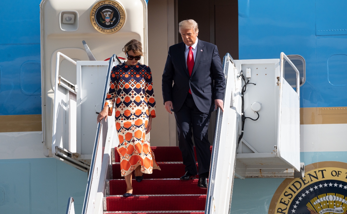 El significativo vestido del adiós de Melania Trump