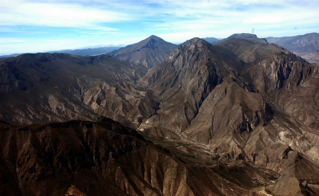 Investigan posible desplome de avioneta en Cerro de la Silla