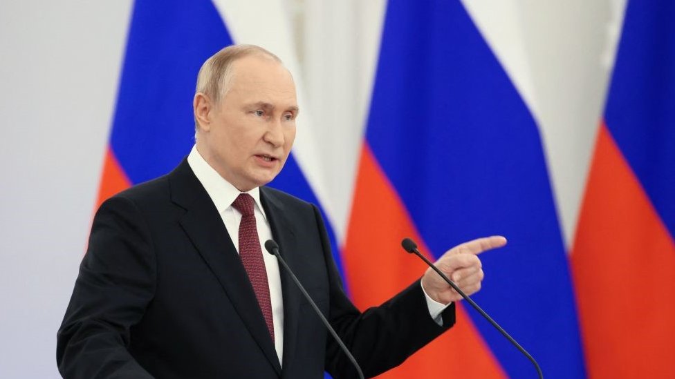 Putin promete "estabilizar" las regiones ucranianas anexadas a Rusia