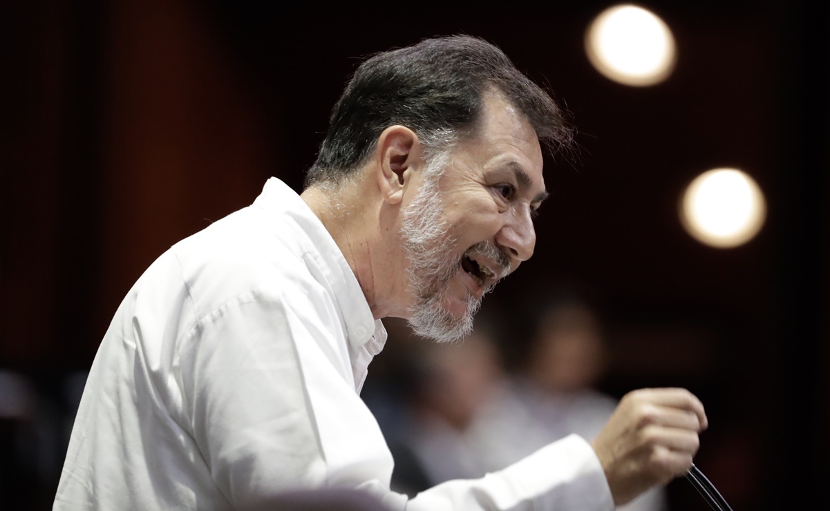 Fernández Noroña acusa a AMLO de sectario al excluirlo de cena con corcholatas