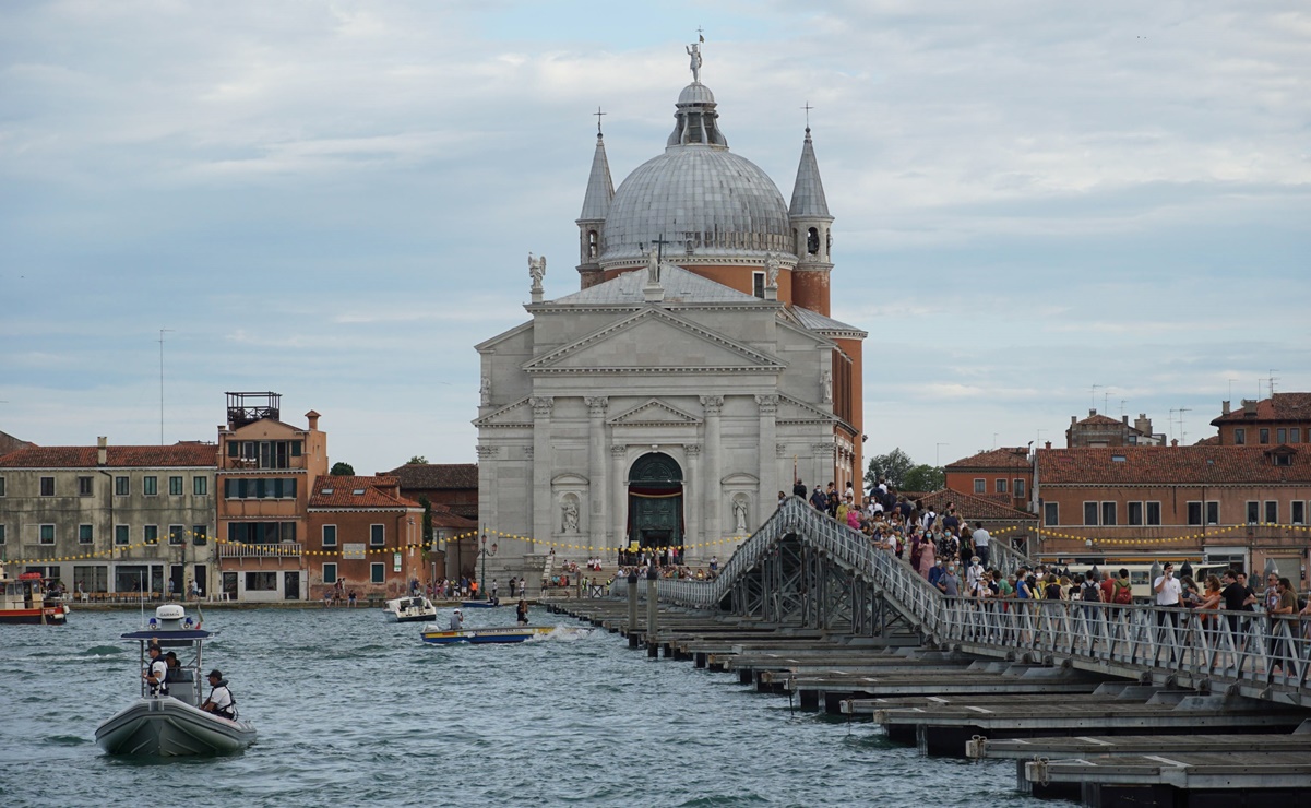 Descubren una antigua calzada romana bajo las aguas de Venecia