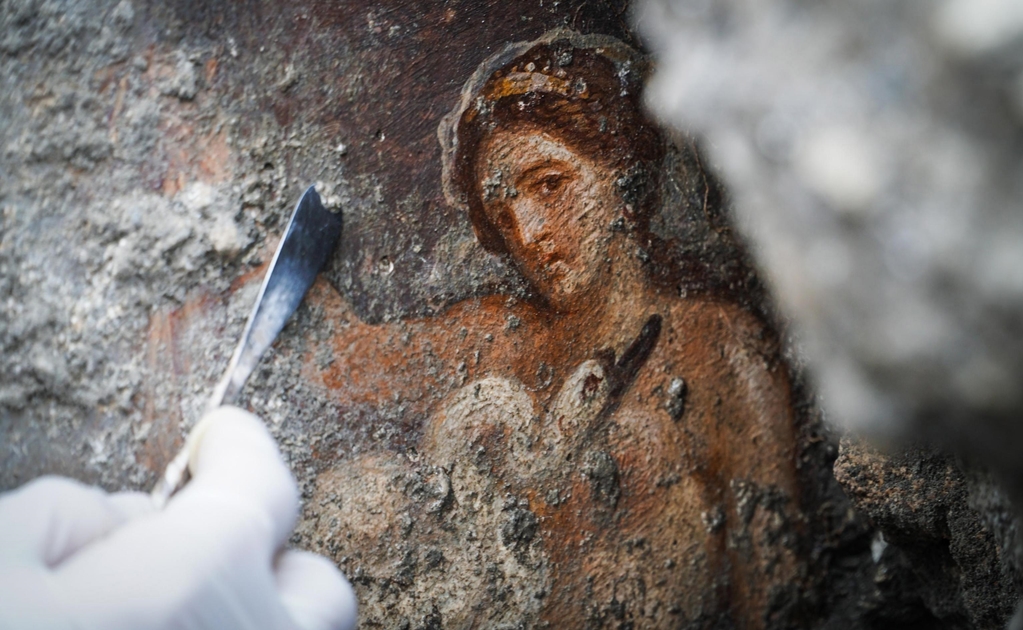 Descubren en Pompeya fresco con "escena de gran sensualidad"