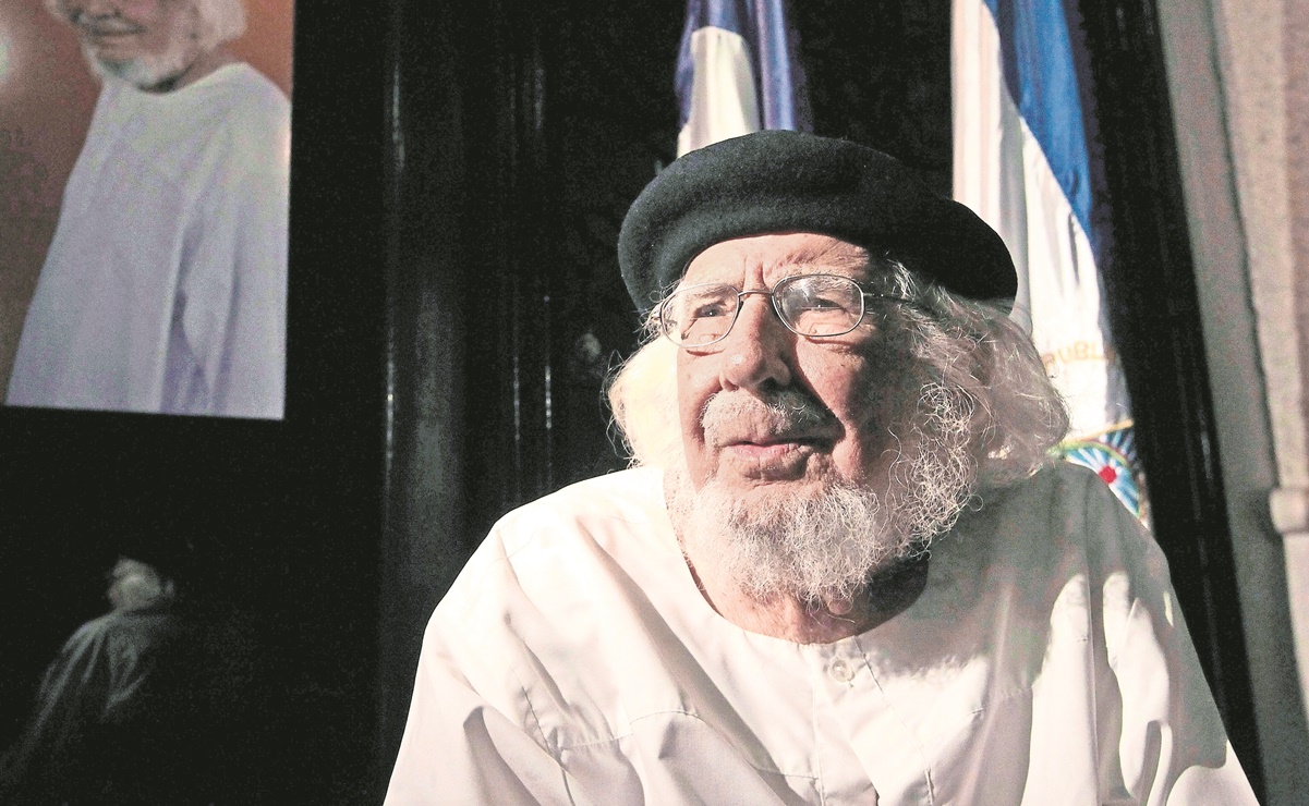 Germán Martínez reprueba irrupción en funeral de Ernesto Cardenal; llama dictador a Daniel Ortega