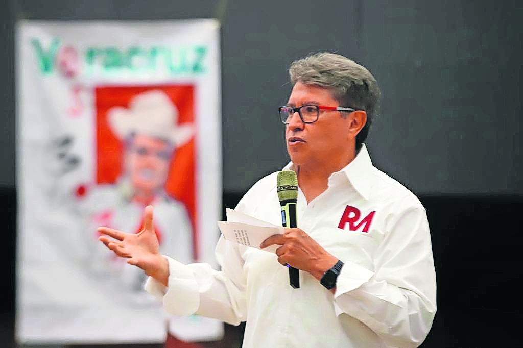 Ricardo Monreal: Critíca acarreo de funcionarios en Veracruz