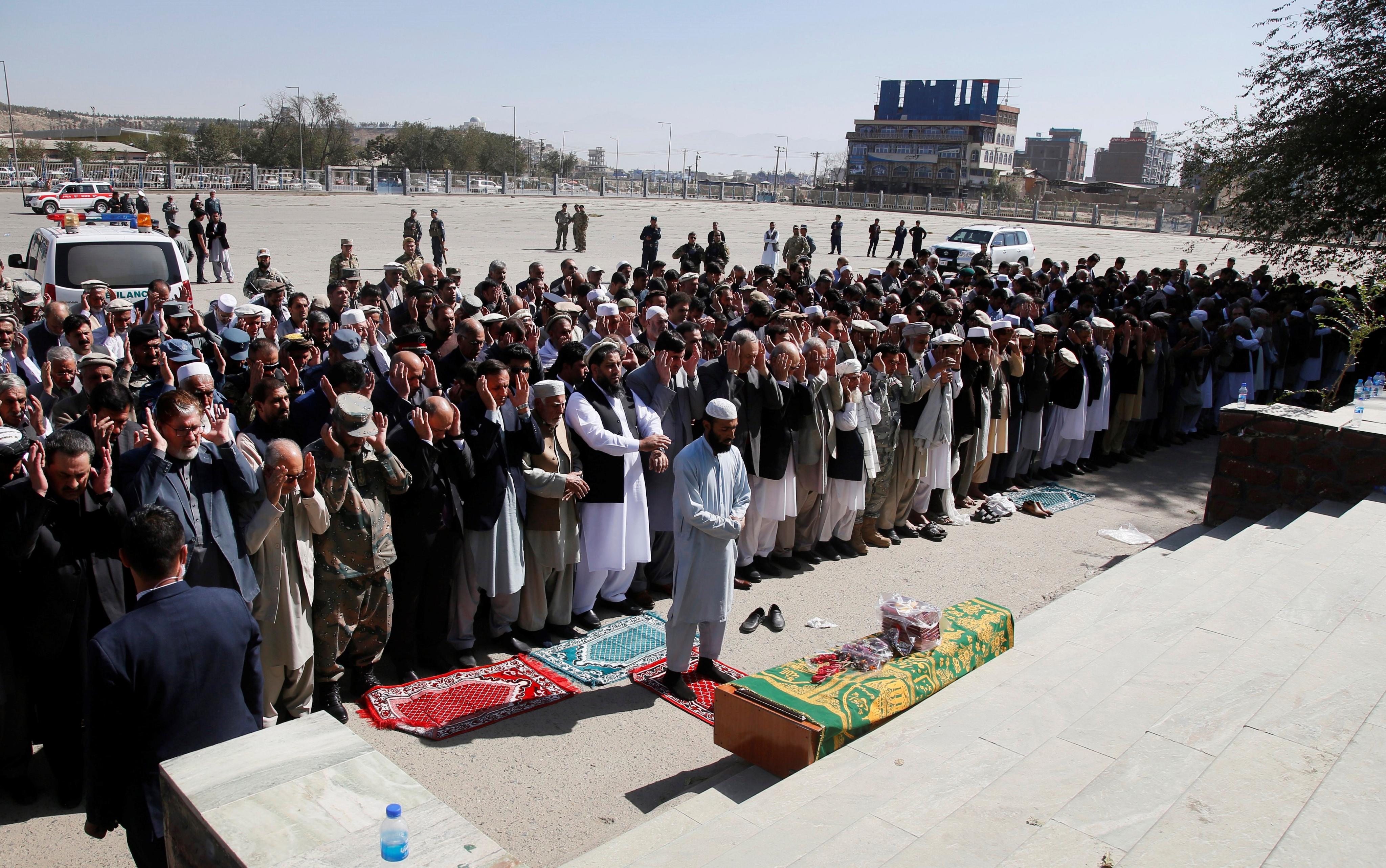 ​Ataques a mezquitas dejan al menos 50 muertos en Afganistán