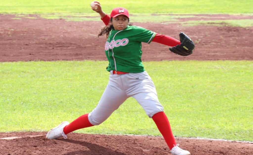 Mexican pitcher breaks sexism barrier