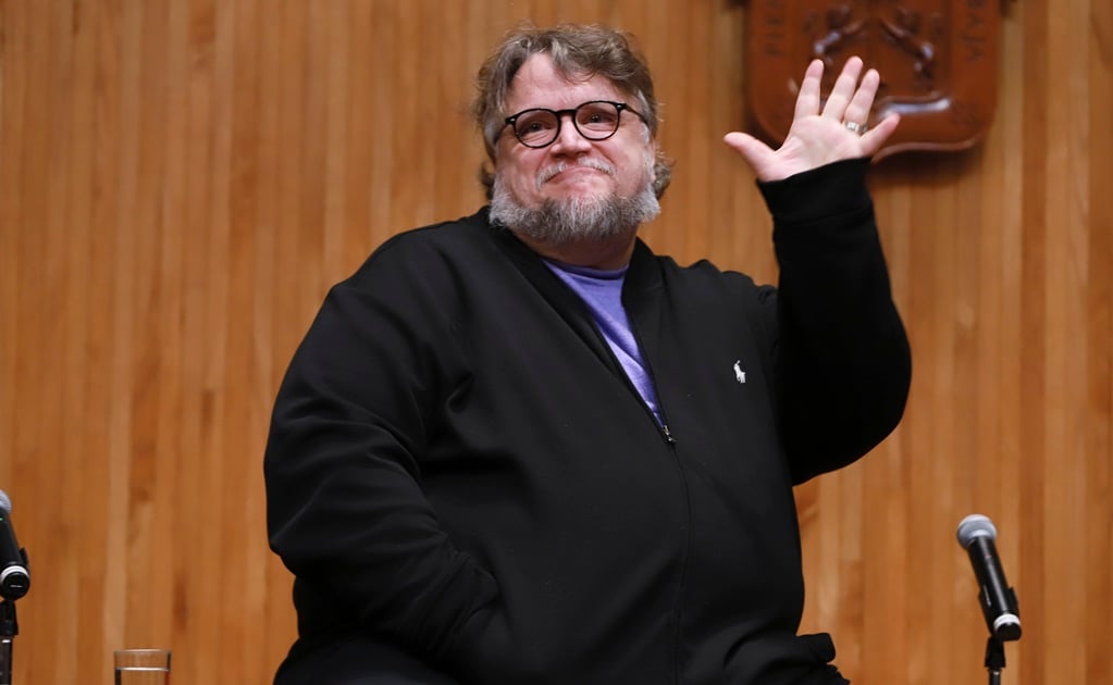 Guillermo del Toro apoya a la selección de hockey femenil