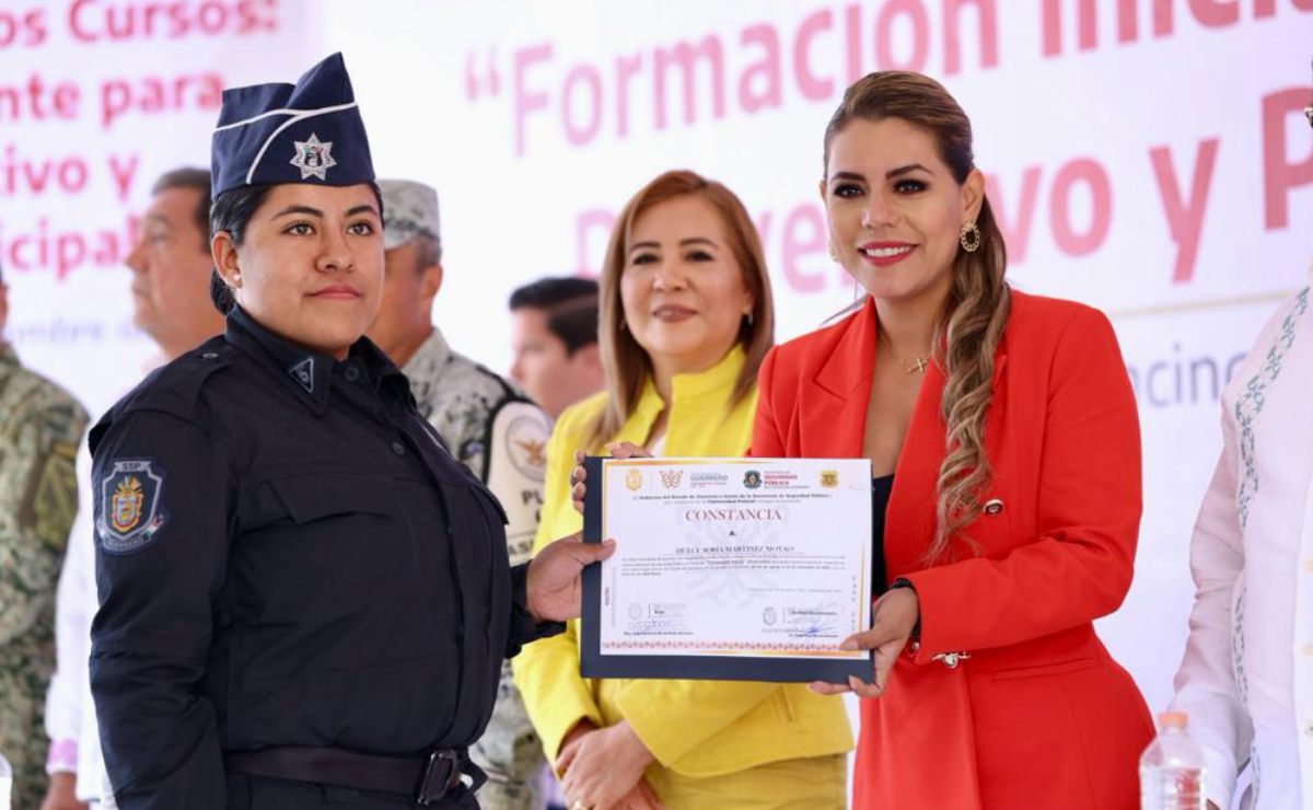 Se incorporan 100 nuevos elementos a la policía de Guerrero