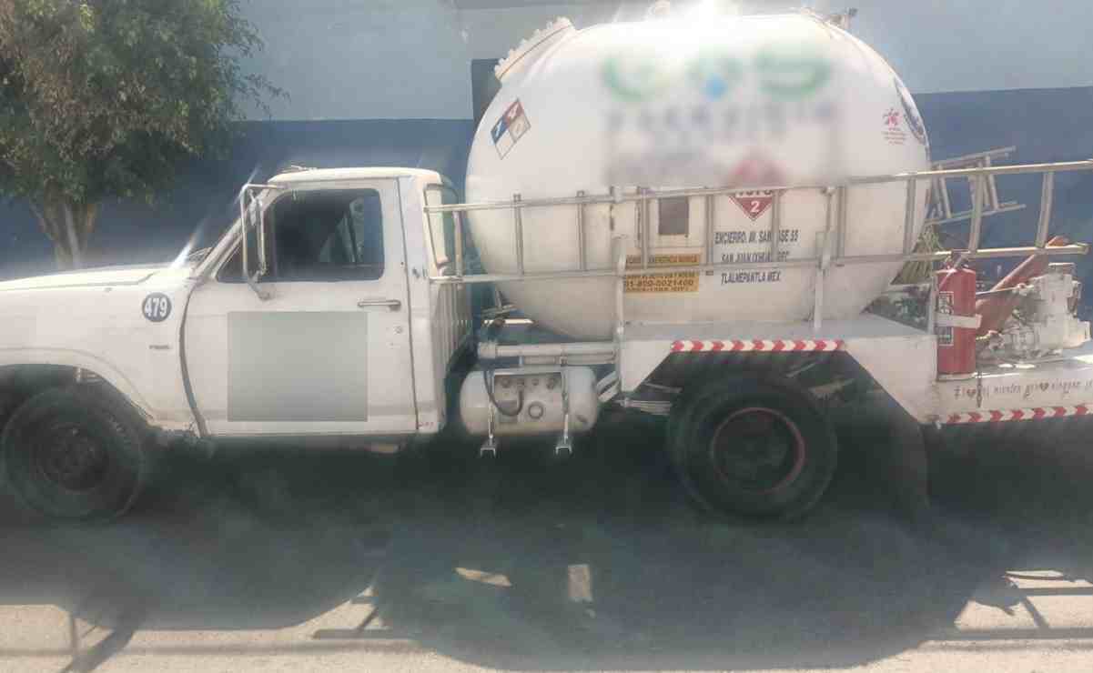 Detienen a hombre que transportaba 500 litros de gas LP robado en Tultitlán