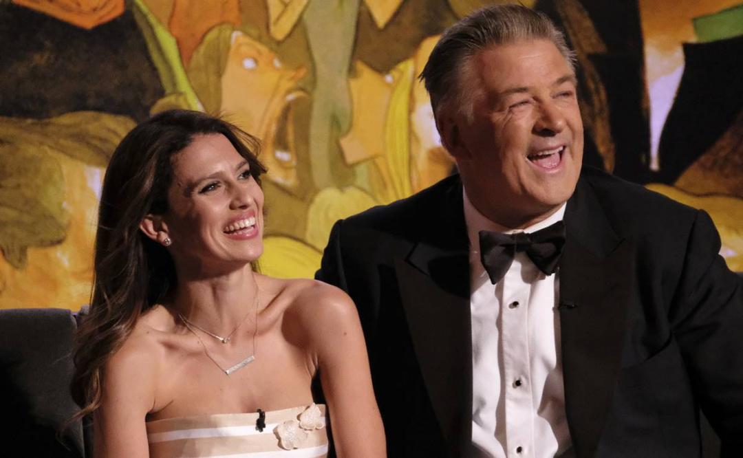 Alec Baldwin y su esposa Hilaria están en espera de su hijo 7