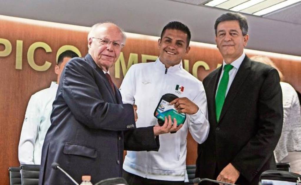 Mexico prepares athletes for health risks at Rio Olympics
