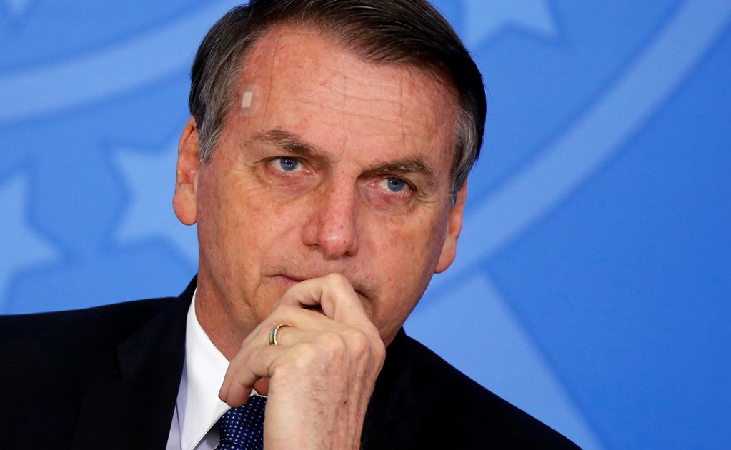 Armar a la población evita golpes de Estado, asegura Bolsonaro