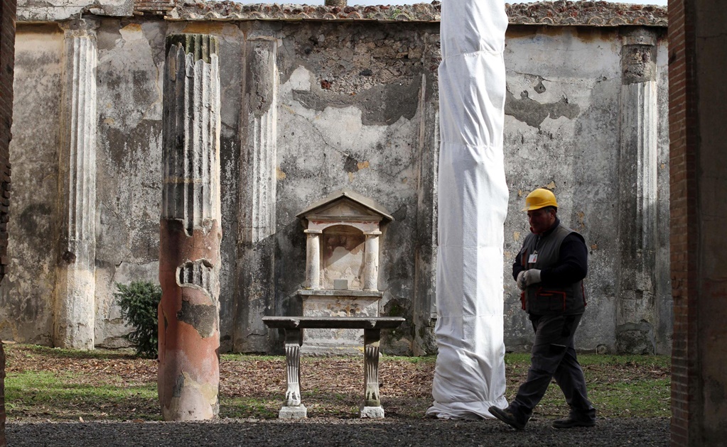 Se desploma muro en Pompeya