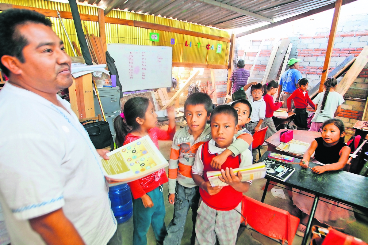 "Sólo 46.3% de las escuelas tiene computadoras"