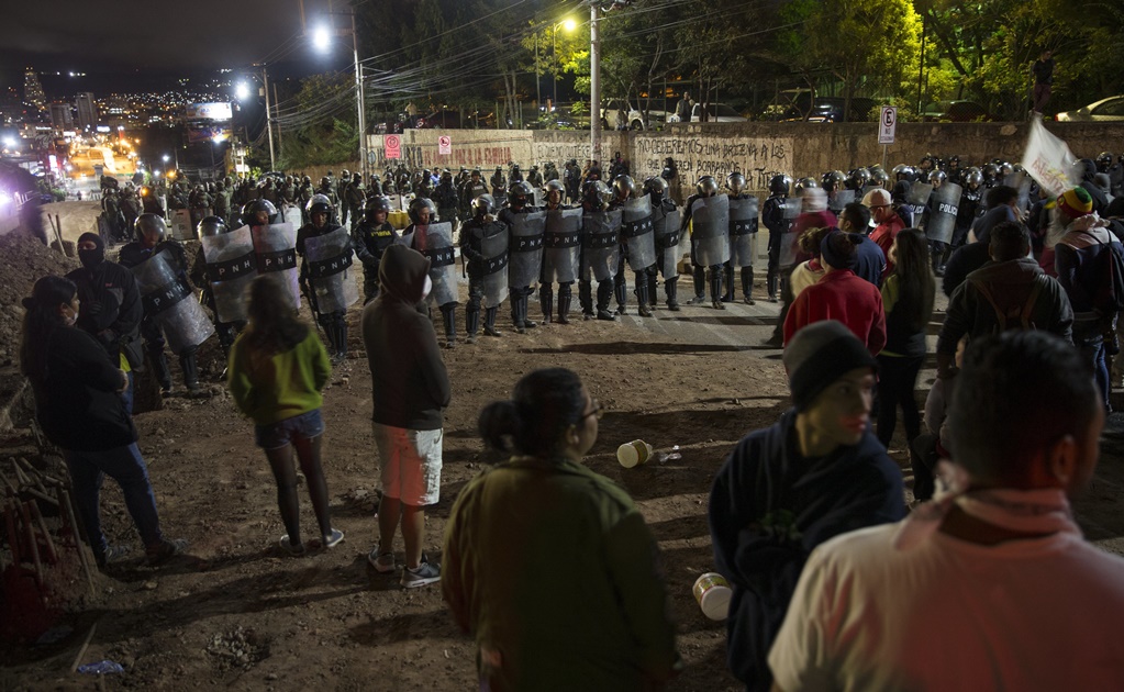 Gobierno hondureño decreta toque de queda