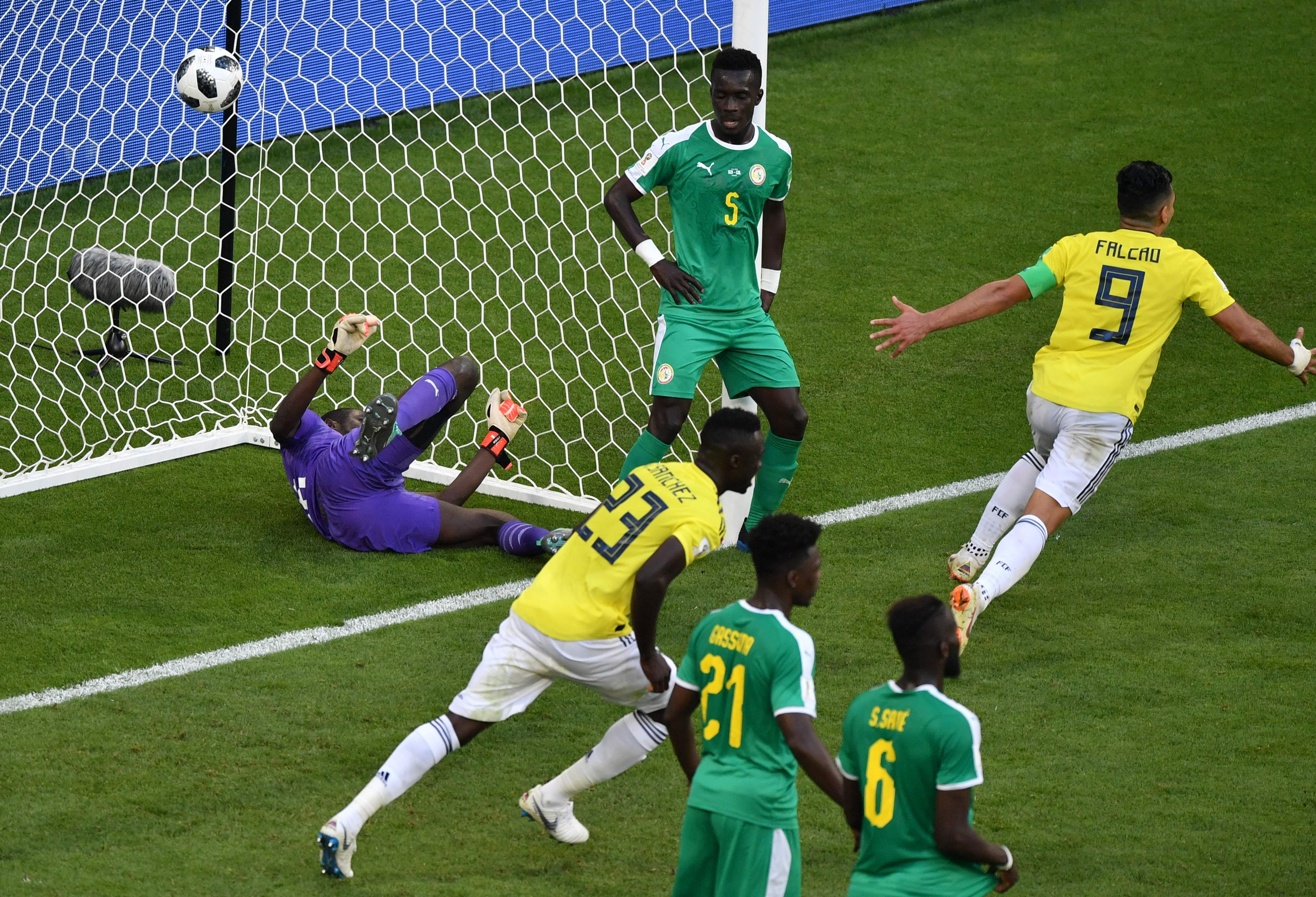 Dos personas fallecen de un infarto durante el Colombia vs Senegal