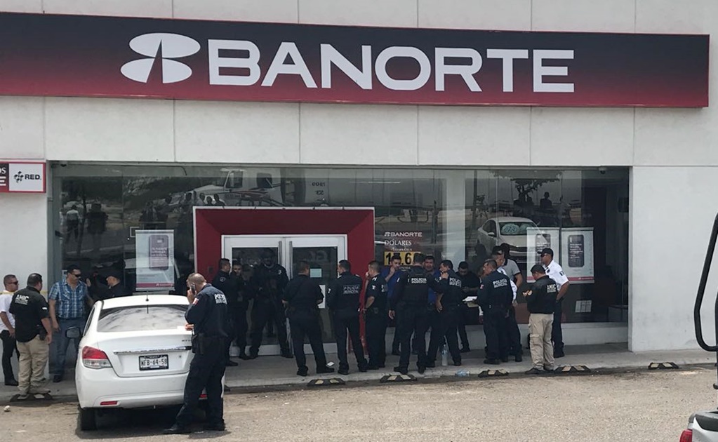 Muere asaltante que tomó rehenes en banco de Hermosillo