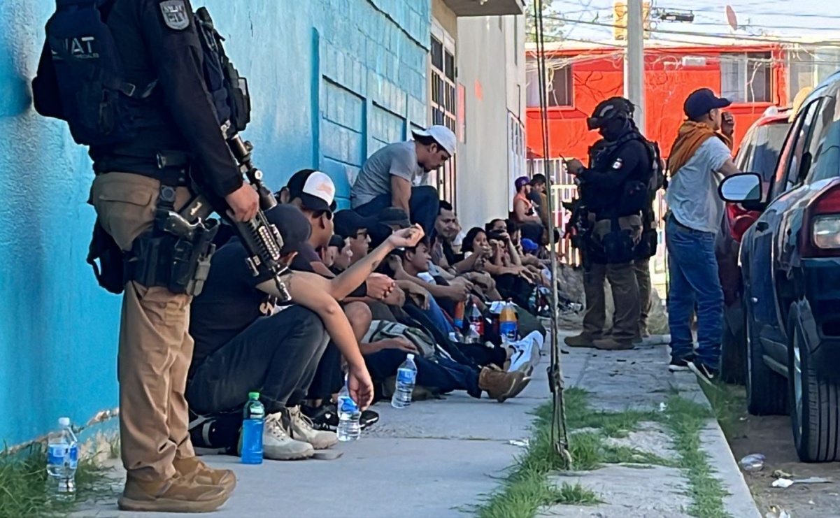Rescatan a 104 migrantes retenidos en una vivienda en Ciudad Juárez, Chihuahua