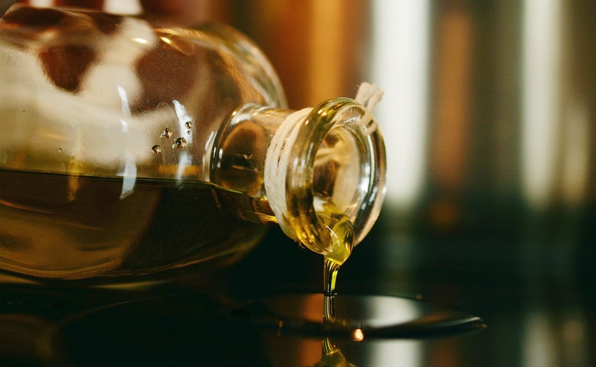 ¿Cuáles son las consecuencias de no desechar el aceite de cocina de manera correcta?