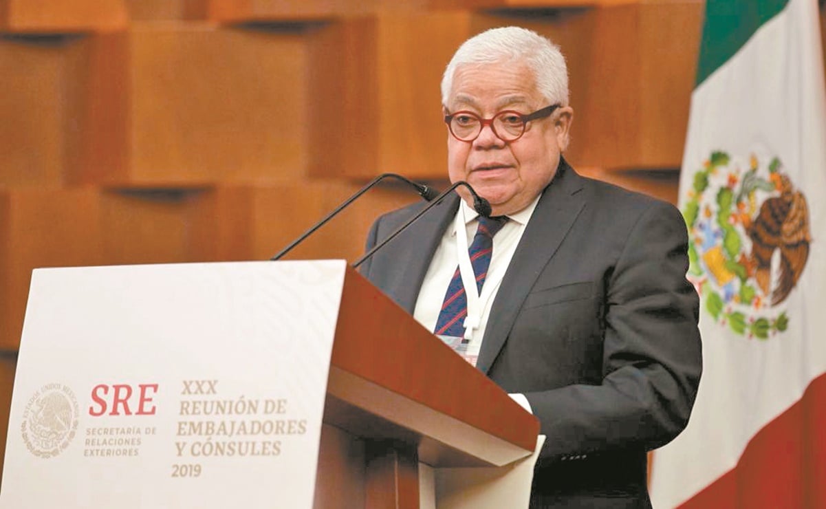 Niegan censura en cese de Jorge F. Hernández