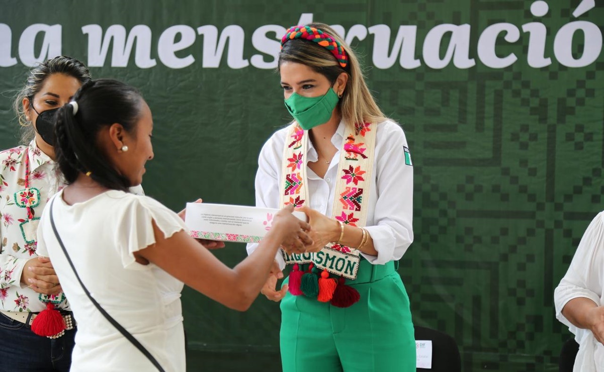 DIF inicia entrega de kits menstruales gratuitos a mujeres de La Huasteca