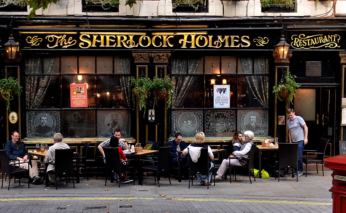 Abre exposición interactiva sobre Sherlock Holmes en Miami 