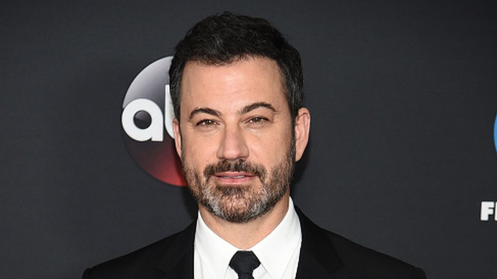 Jimmy Kimmel hace broma y multan con 395 mil dólares a su programa