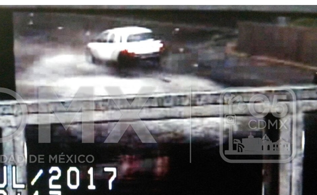 Carretera México-Toluca, encharcada por lluvia